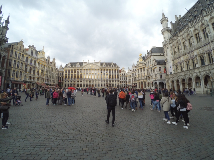 Grand Place, Bruselas, Bélgica. www.weareinfinite.blog